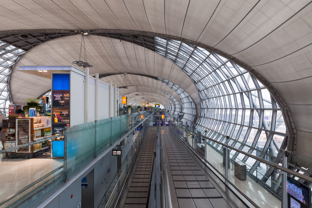 2019년에 촬영한 수완나품공항 Terminal E 내부