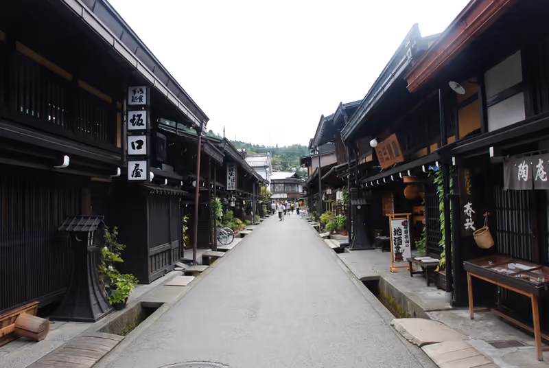 2009년 다카야마 산마치스지의 목조 상점가